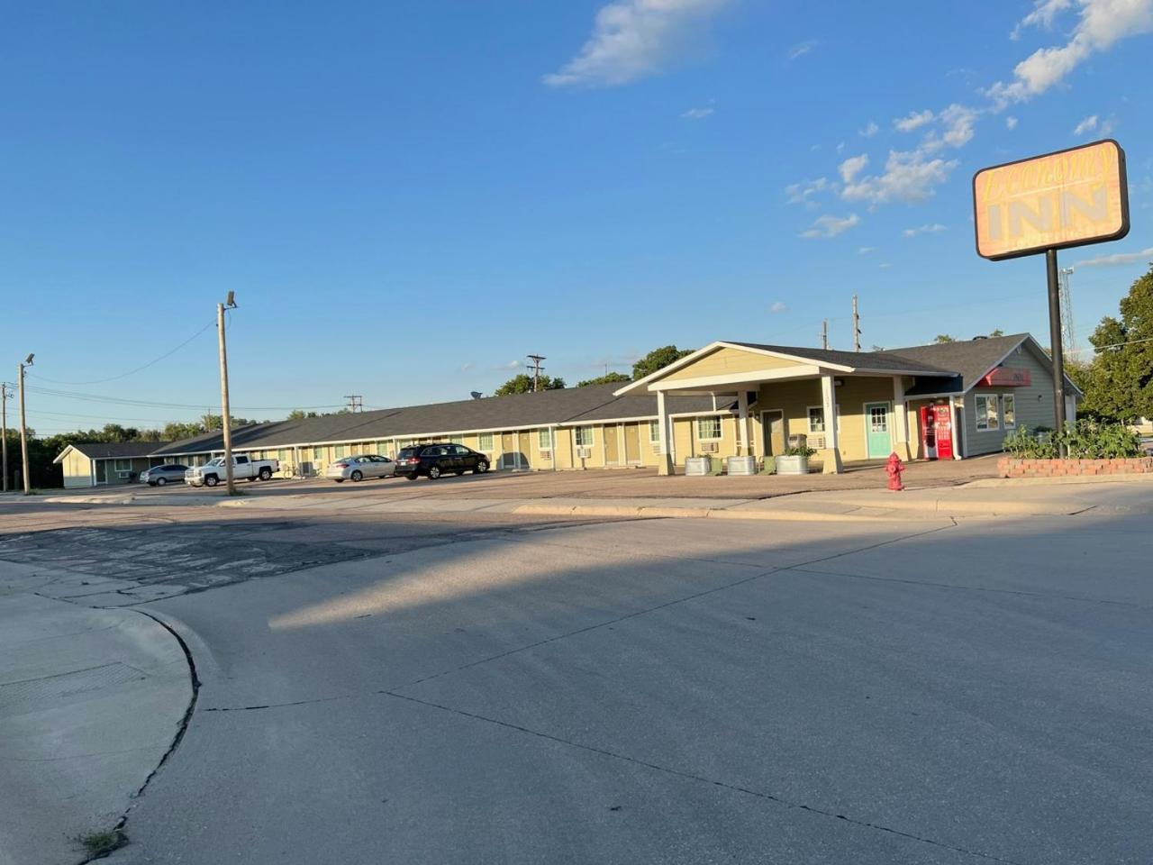 Economy Inn Mccook McCook Exterior foto